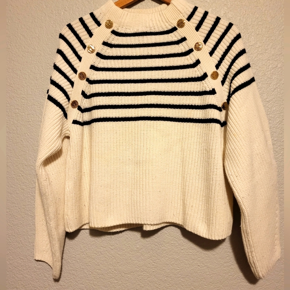 H&M Brand ANTIQUE White and Black Stripe Sweater. Size M